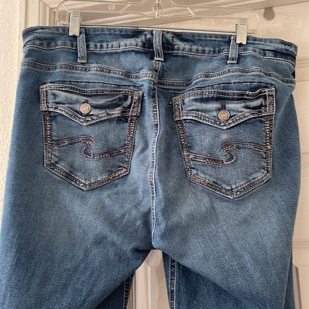 Silver Elyse slim Boot jeans.  Size 16x31